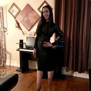 Meet your Posher, Juanita